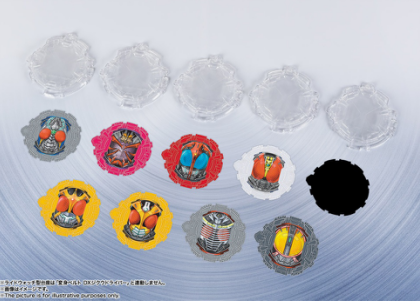 SHF 假面骑士地台套装 1 2500日元（HMR-55544）