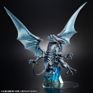MegaHouse限定 ART WORKS MONSTERS 游戏王 怪兽之决斗 青眼白龙 ~Holographic Edition~20000日元（HMG-83469)
