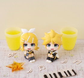 MegaHouse 限定 抬头望 镜音铃 & 镜音连 套装8400日元（HMG-846793)