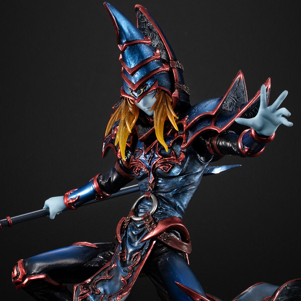 MegaHouse限定 游戏王 ART WORKS MONSTERS 黑魔术师15800日元(HMG-83309)